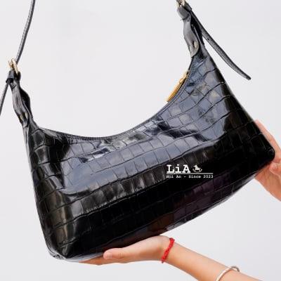 LiA Hoi An’s Black Embossed Crocodile Shoulder Bag – Cowhide