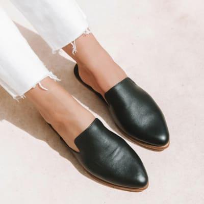 LiA Hoi An’s Black Modern Leather Mule