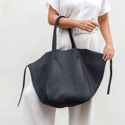 Large Waxed Leather Travel Tote - LiA Hoi An
